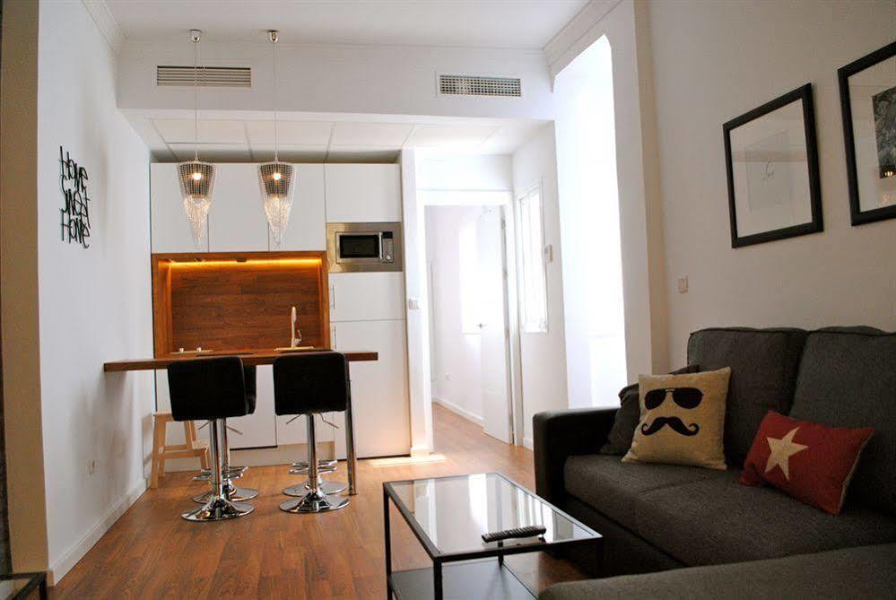 Minimal Rooms Malaga Exterior photo